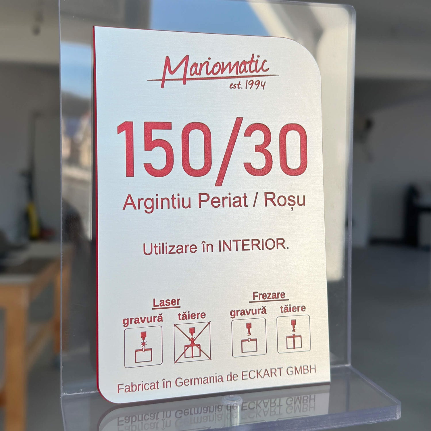 Material Gravura Mecanica Argintiu Rosu